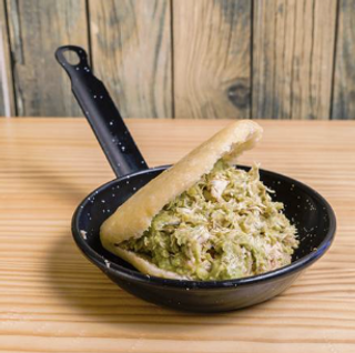 Arepa de reina pepeada (1 ud.)