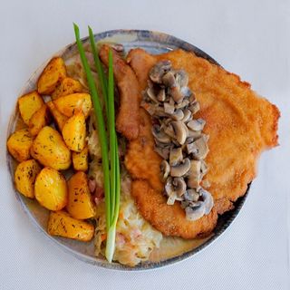 Kotlet schabowy z kością