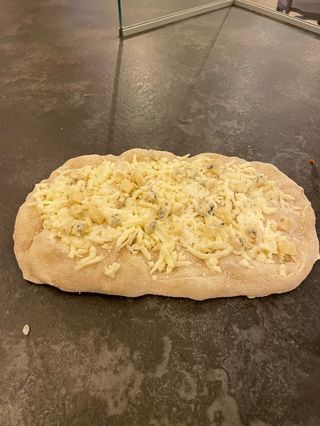 Pinsa la Quattro Formaggi