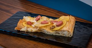 Würstel e patatine al pezzo