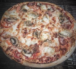 Pizza Clásica (40 Cm.)