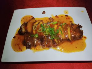 52 Anatra stufata con salsa di soia