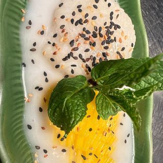 Mango And Sticky Rice Mango Y Arroz Pegajoso