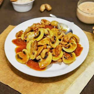 Cerdo Con Champiñón