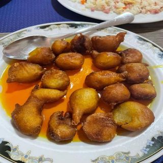 bolas de pollo frito