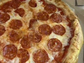 ПІЦА "ПАПЕРОНІ" КЛАСИЧНА (495/30g)