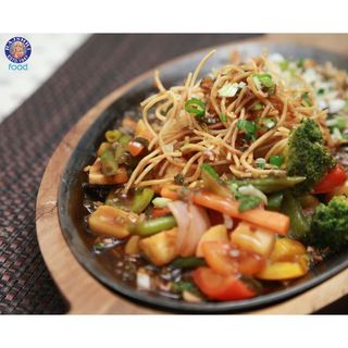 Veg Sizzler with Rice and FREE NAAN