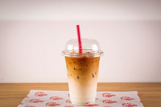 ცივი ყავა ლატე კარამელით