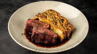 Філе Міньон з грибною лазаньєю (310 г)