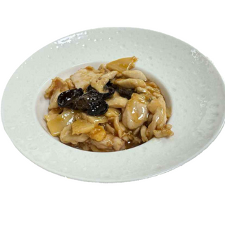 342. pollo con bambu