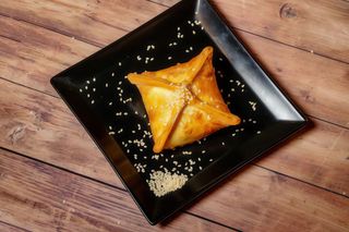 Самса з м'ясом (100г)