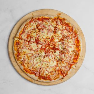 Pizza Vesuvio