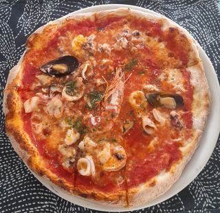 Pizza Pescatora (33 Cm.)