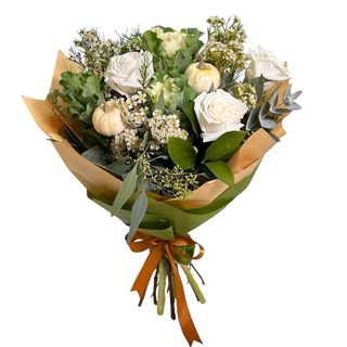 Buchet tomnatic pe alb