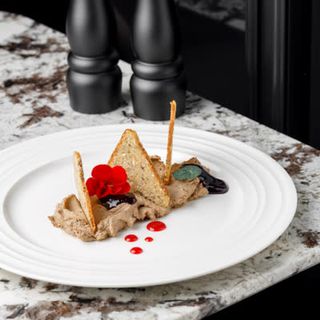 Pate din ficat de pui cu gem de coacăze