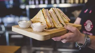 Club Sandwich Salmone e Avocado