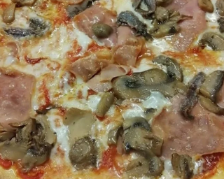 Prosciutto e funghi