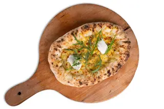 Pide Quatre Fromages