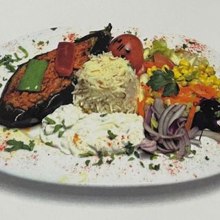 Plato Karniyarik Completo