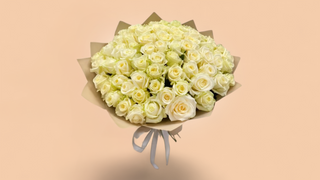 115 თეთრი პრემიუმ ვარდი