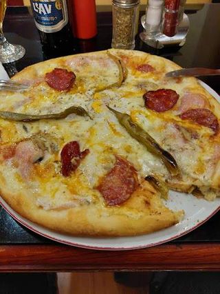Pizza Quattro Stagioni Porodična