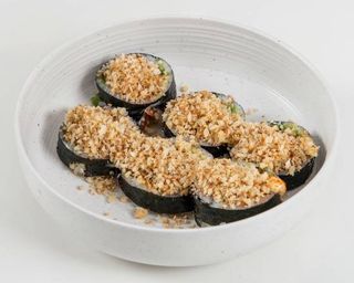 Futomaki z Rybami Marynowanymi w Panko