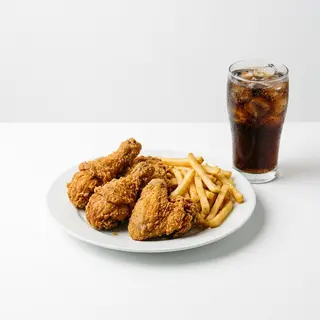 3 Piezas De Pollo + Patatas + Bebida