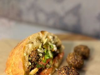 Кубдарі з Фалафелем (400г)