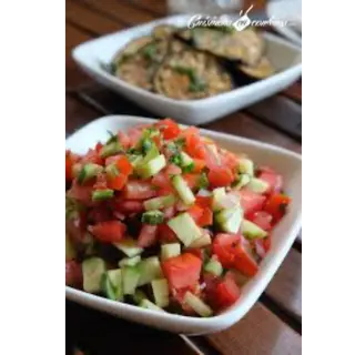  سلطة مغربية. ((Salade marocaine))