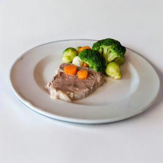 Govedina lešo sa lešo povrćem