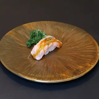 S1A- Nigiri Aburi Sake 