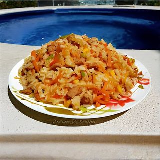 Пържен ориз със свинско (350г)