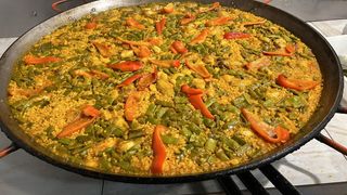 Paella Valenciana 550 gr. Aprox.