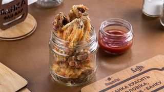 Курячі крильця з кетчупом (220/30г)