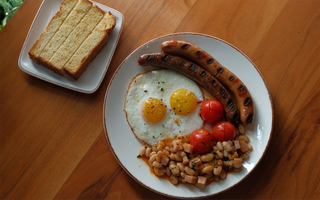 ინგლისური საუზმე