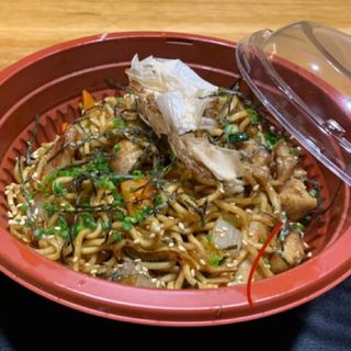 yakisoba con pollo