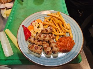 Мини свински кебапчета(400г)