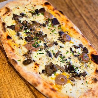 Pizza Puturrú De Foie