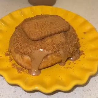 Cinnamon Roll Lotus