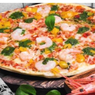 Pizza De Gambas (Familiar) con bebida lata gratis