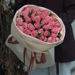 29 троянд Селеб в упакуванні 