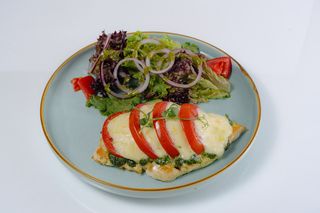 Курица "Капрезе" (320 г)