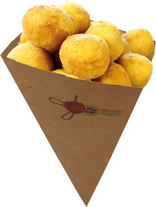 Cono con crocchette di patate e salmone