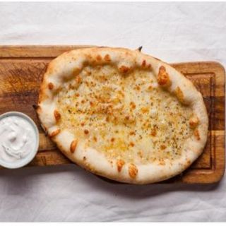 Фокача с кашкавал (300г)