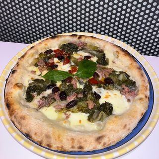 Pizza napoletana spaccanapoli