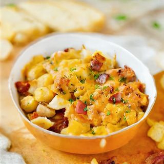 Картофи с бекон (300г)