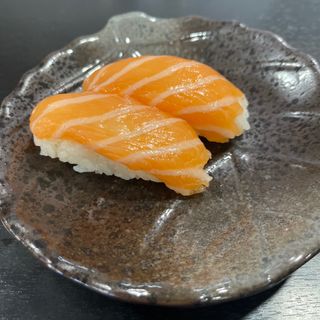 Nigiri Salmón (2 Uds.)