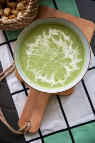 Supă cremă de broccoli