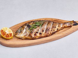 Dorado z grilla