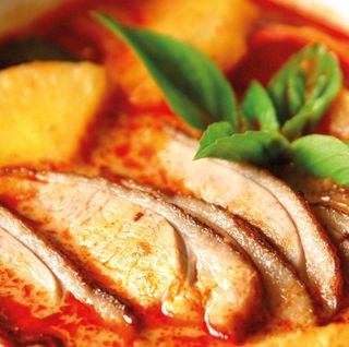 Curry Amarillo Con Patatas Y Pollo